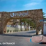 Stylish Pedregal Villa Maria