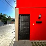 Casa Revolucion: 2Br/2Ba Casita Close To Downtown With Private Parking