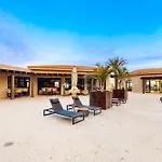 Tramonti Los Cabos C401 Lupos Ph