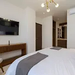 Penthouse With Private Jacuzzi And 4 Bedrooms