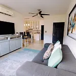 Centrico, Bonito Y Bien Equipado