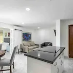 Ocean Views 1-Bdrm Condo W-Pool
