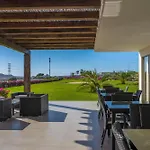 Luxury Condo With Pool, Jacuzzi, And Private Terrace
