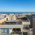 Brand New Luxury Ph With Private Pool And Views