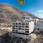 New 2 Bedroom Condo With Private Terrace - Bbq