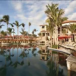 2 Bd 5-Star Beachfront Paradise