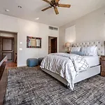 4Bd 2-Level Penthouse 5-Star Beachfront Paradise.