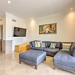 Modern Condo With Jetted Tub, Balcony And Ocean View!