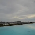 Luxury Apartment 3Br 2 Bath Ocean View