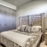 Luxe Cabo Condo With Ocean Views And Amenities!