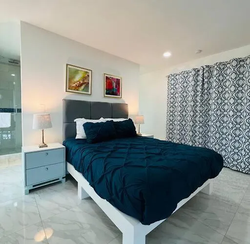 Ocean Views 1-Bdrm Condo W-Pool