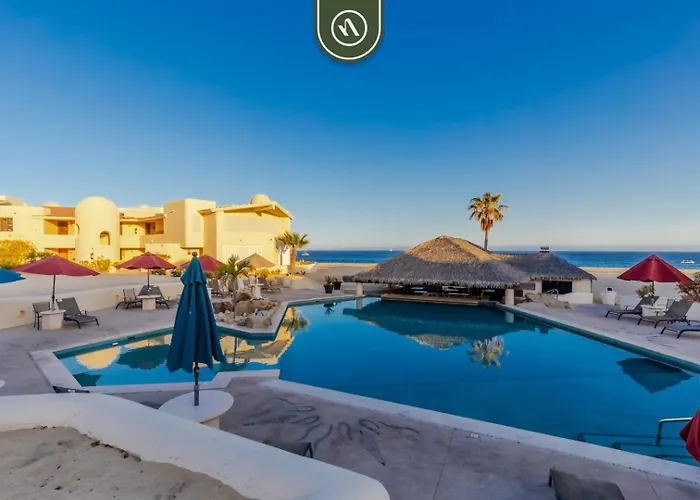 Oceafront 2 Bedroom Condo - Pool - King Beds 3X