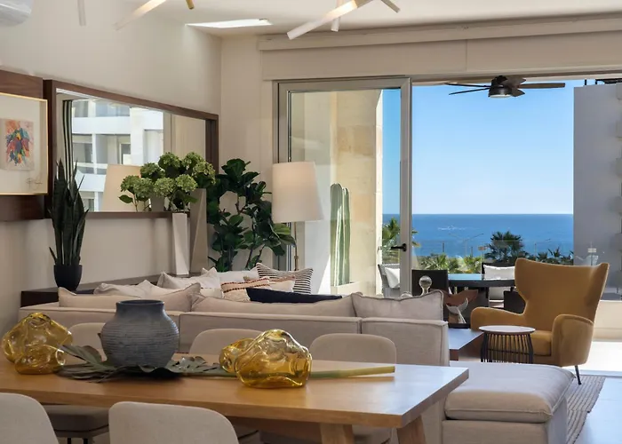 Luxury Beachfront Apartment In Cabo
