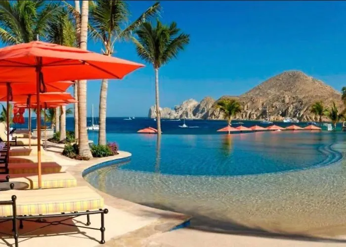 2 Bd 5-Star Beachfront Paradise