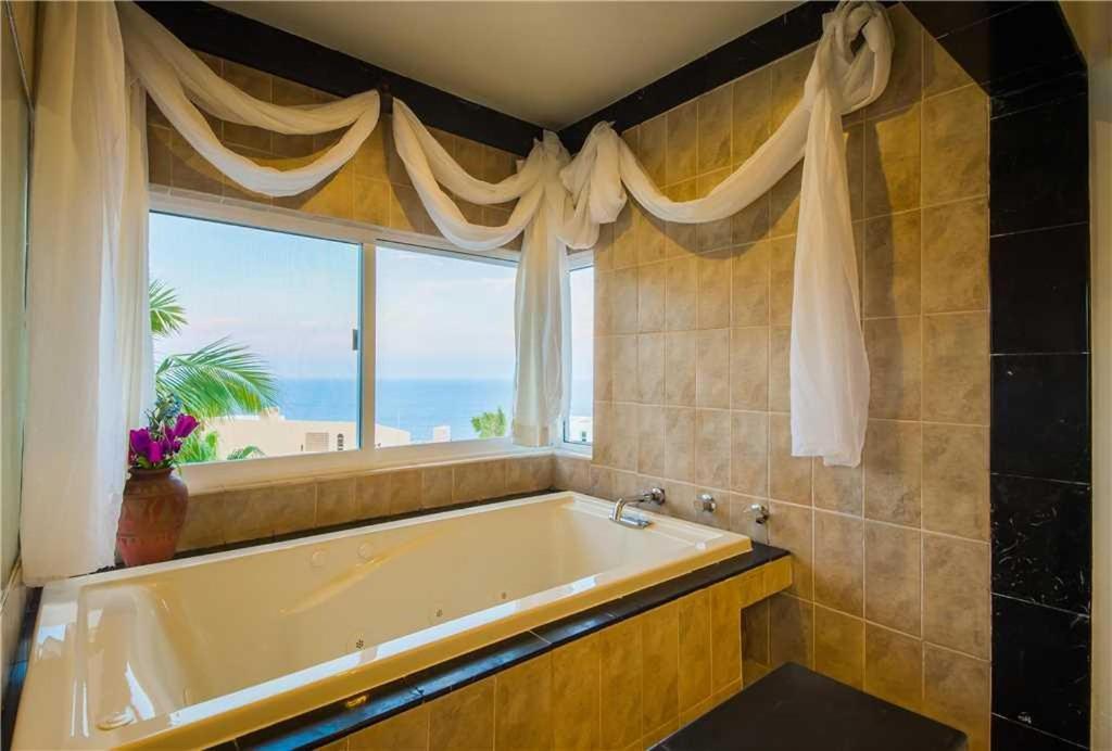 Villa Spacious Cabo For Large Groups Alegria *