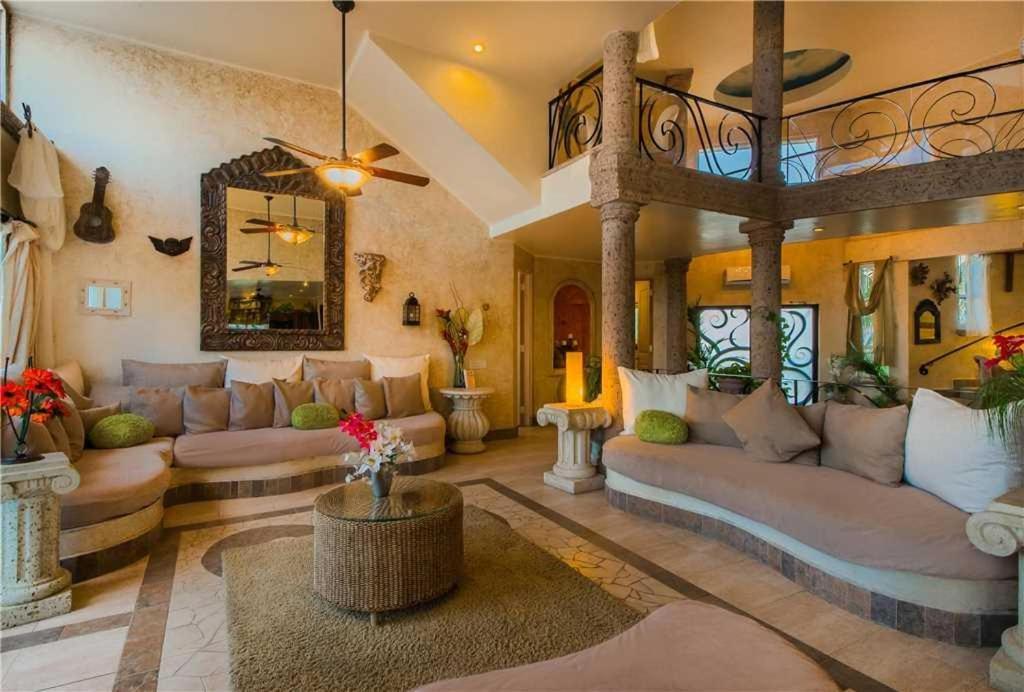 Villa Spacious Cabo For Large Groups Alegria