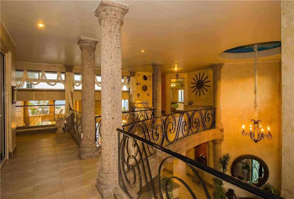 Spacious Cabo For Large Groups Alegria * Cabo San Lucas