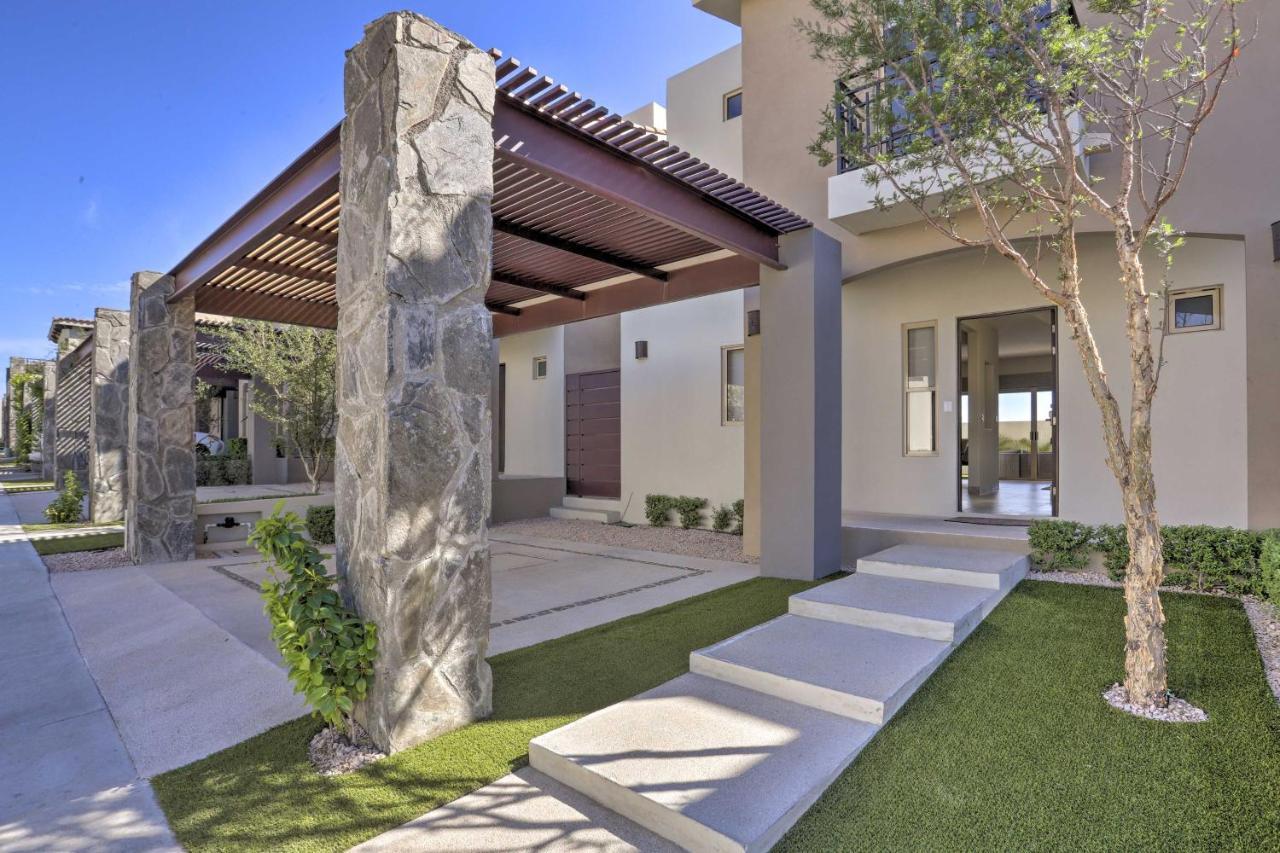 Сasa de vacaciones Luxe Cabo Casa With Own Rooftop Patio And Pool Access! *