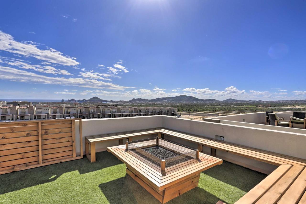 Luxe Cabo Casa With Own Rooftop Patio And Pool Access! Сasa de vacaciones *