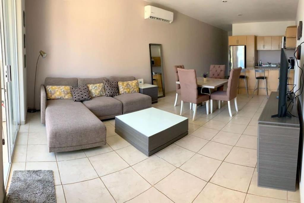 Moderno De 1 Rec Con Alberca 5 Mins A Playa 103b * Cabo San Lucas
