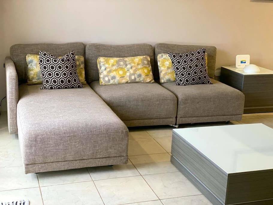 Moderno De 1 Rec Con Alberca 5 Mins A Playa 103b Apartment *