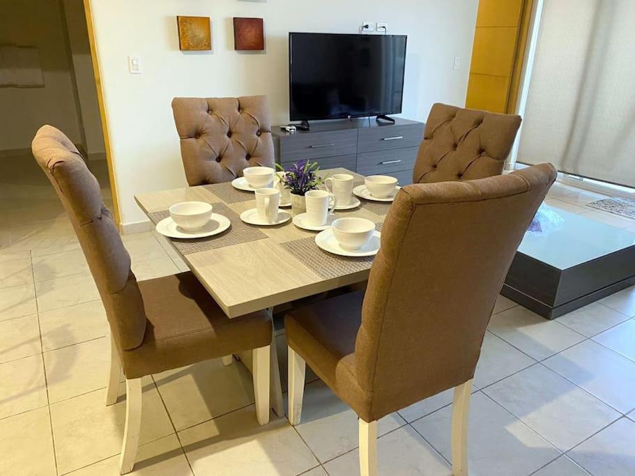 Moderno De 1 Rec Con Alberca 5 Mins A Playa 103b Apartment
