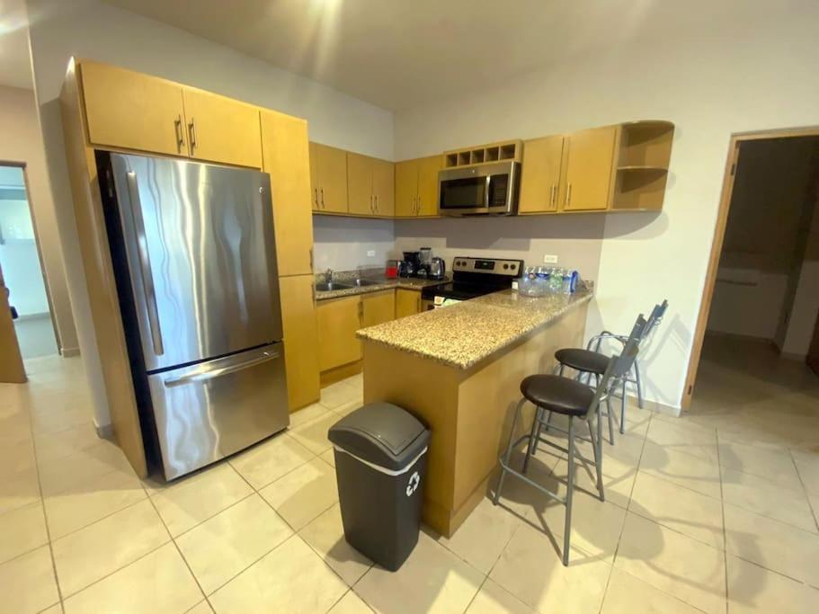 Apartment Moderno De 1 Rec Con Alberca 5 Mins A Playa 103b