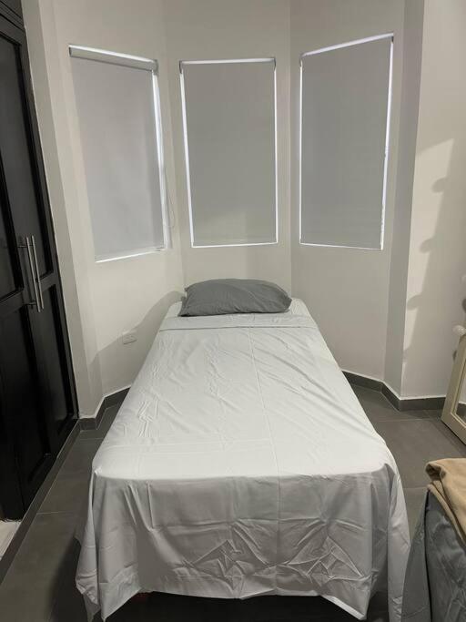 Apartment Departamento En 1er Piso 2 Bdr 2bath Tezal