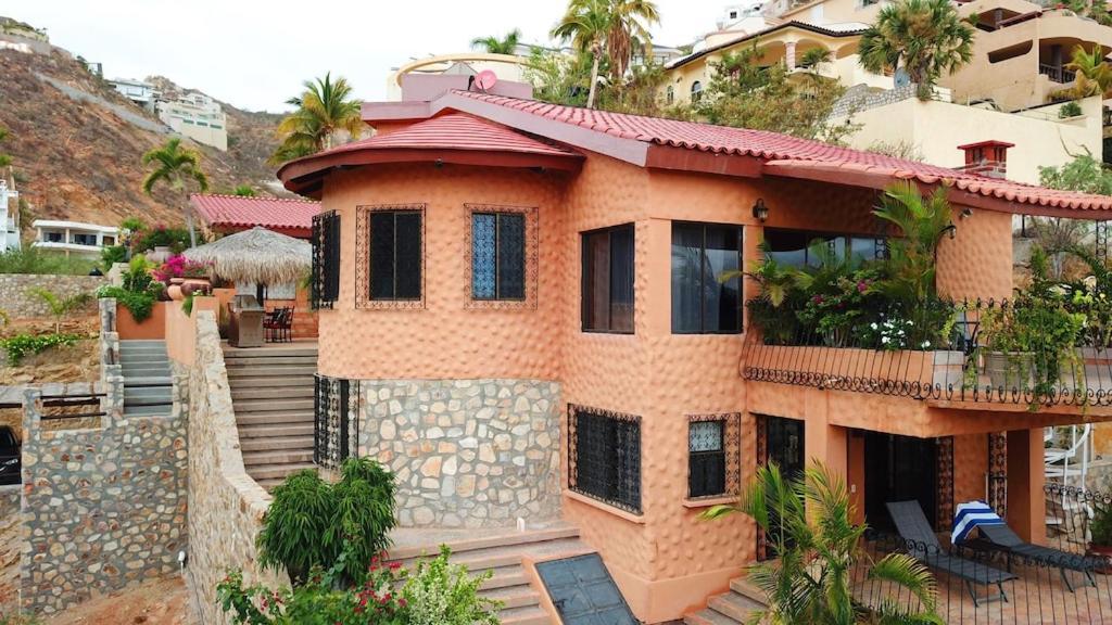 Holiday home Casa Flamingo Cabo Luxurious Home, Spacious In El Pedregal Gated Community *