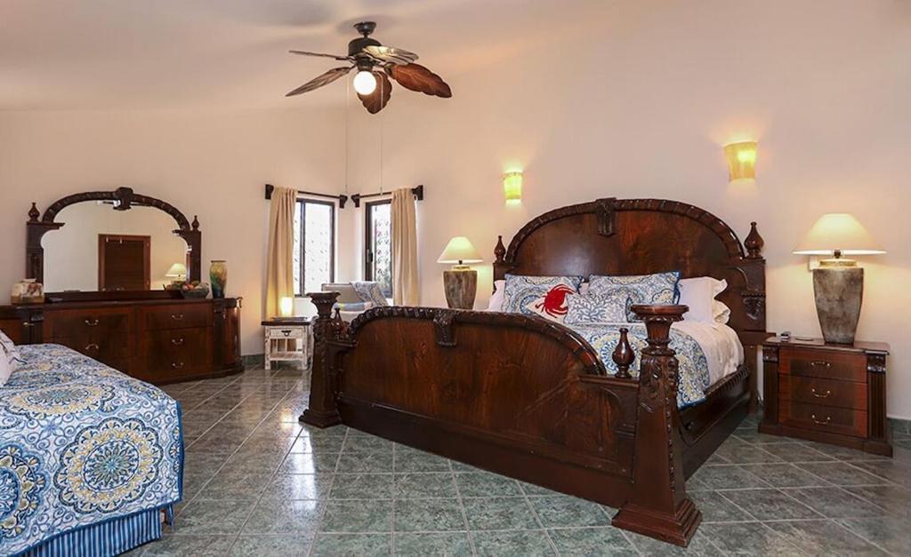 Casa Flamingo Cabo Luxurious Home, Spacious In El Pedregal Gated Community