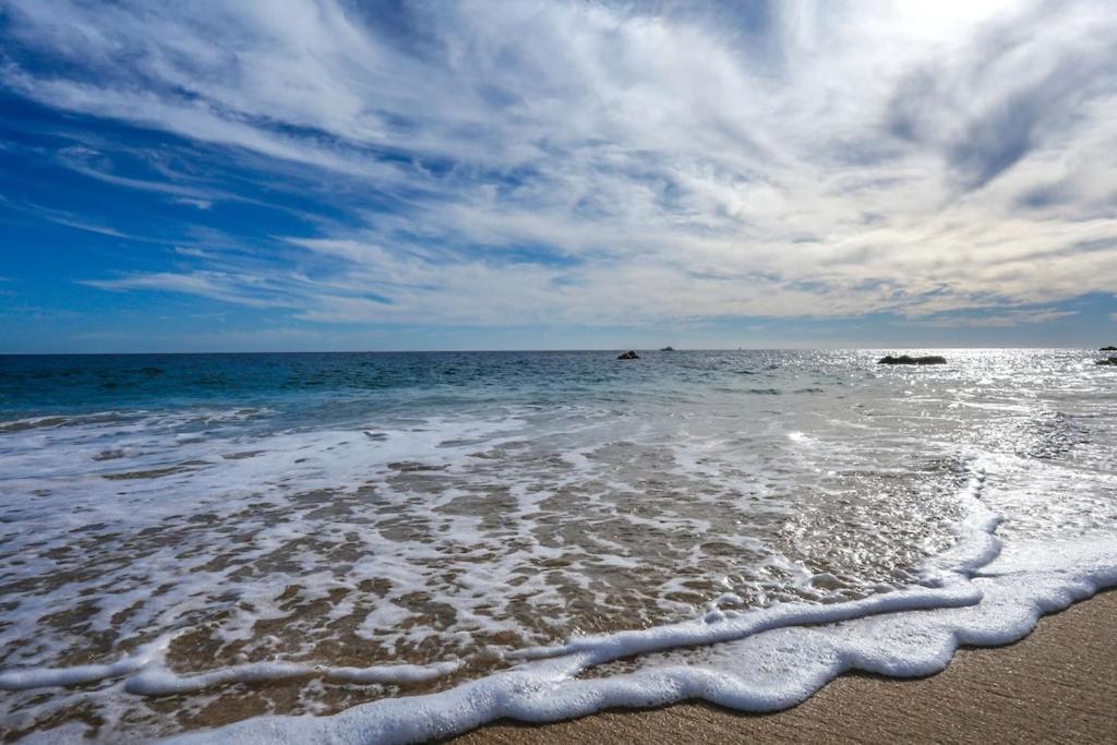 Casa Flamingo Cabo Luxurious Home, Spacious In El Pedregal Gated Community Holiday home