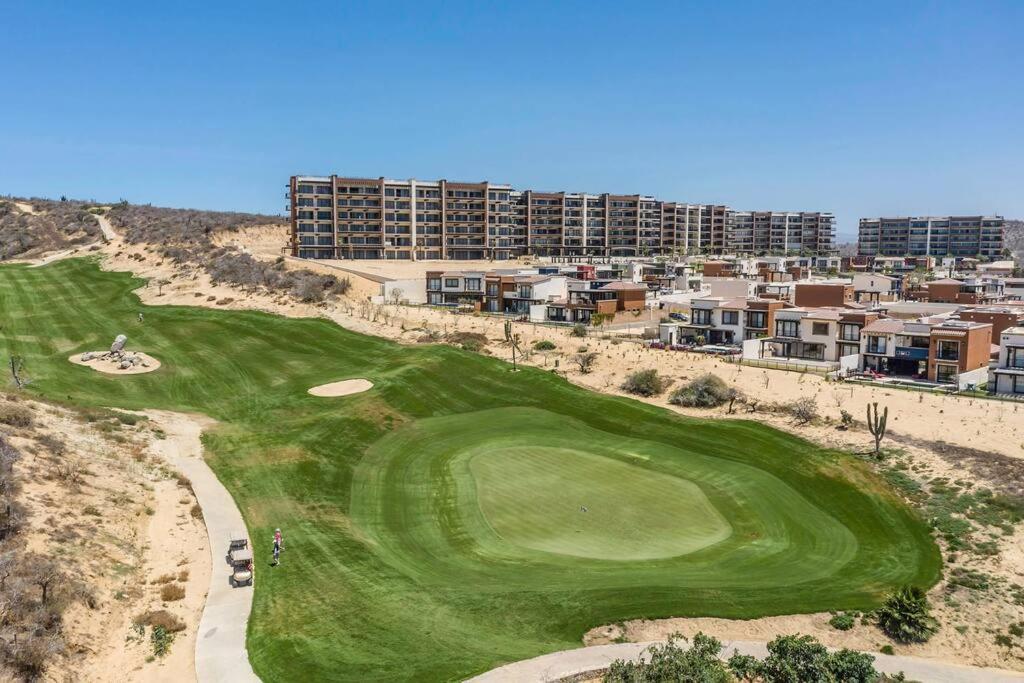 Breathtaking Ocean Views And Access Resorts! Apartment