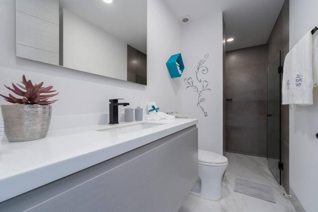 Casa Sueno - Modern, Spacious & Luxurious Brand New Apartment *