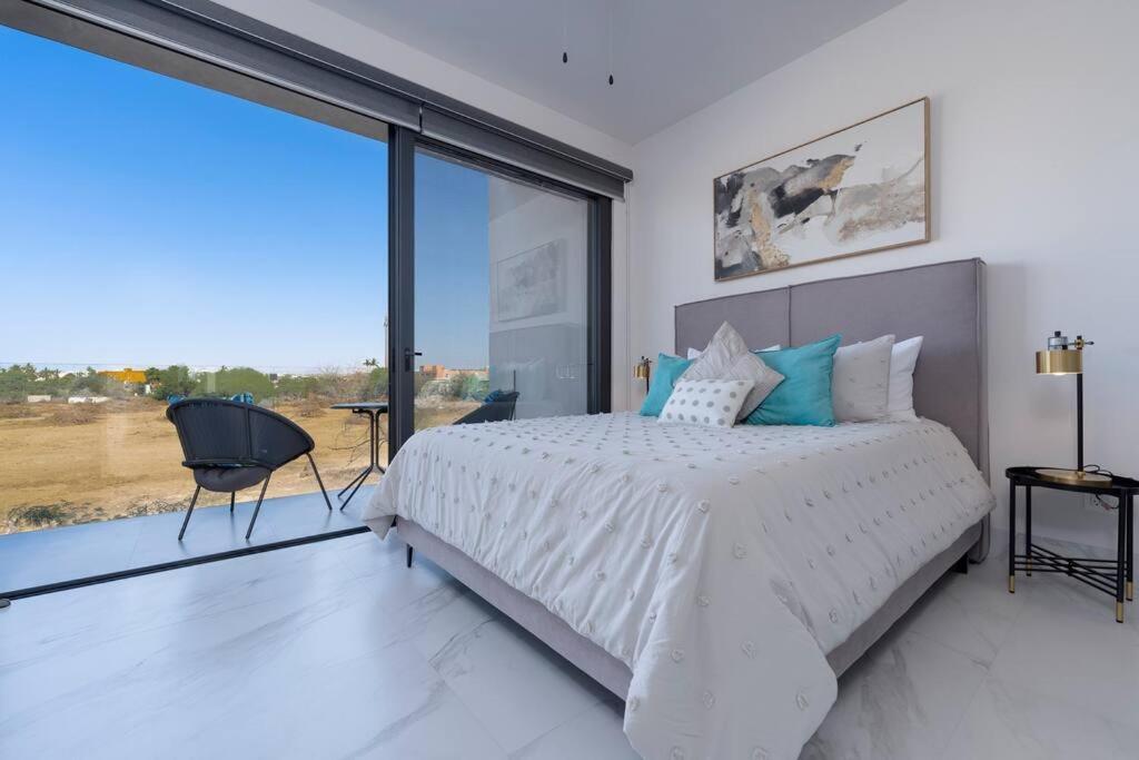 Casa Sueno - Modern, Spacious & Luxurious Brand New Apartment