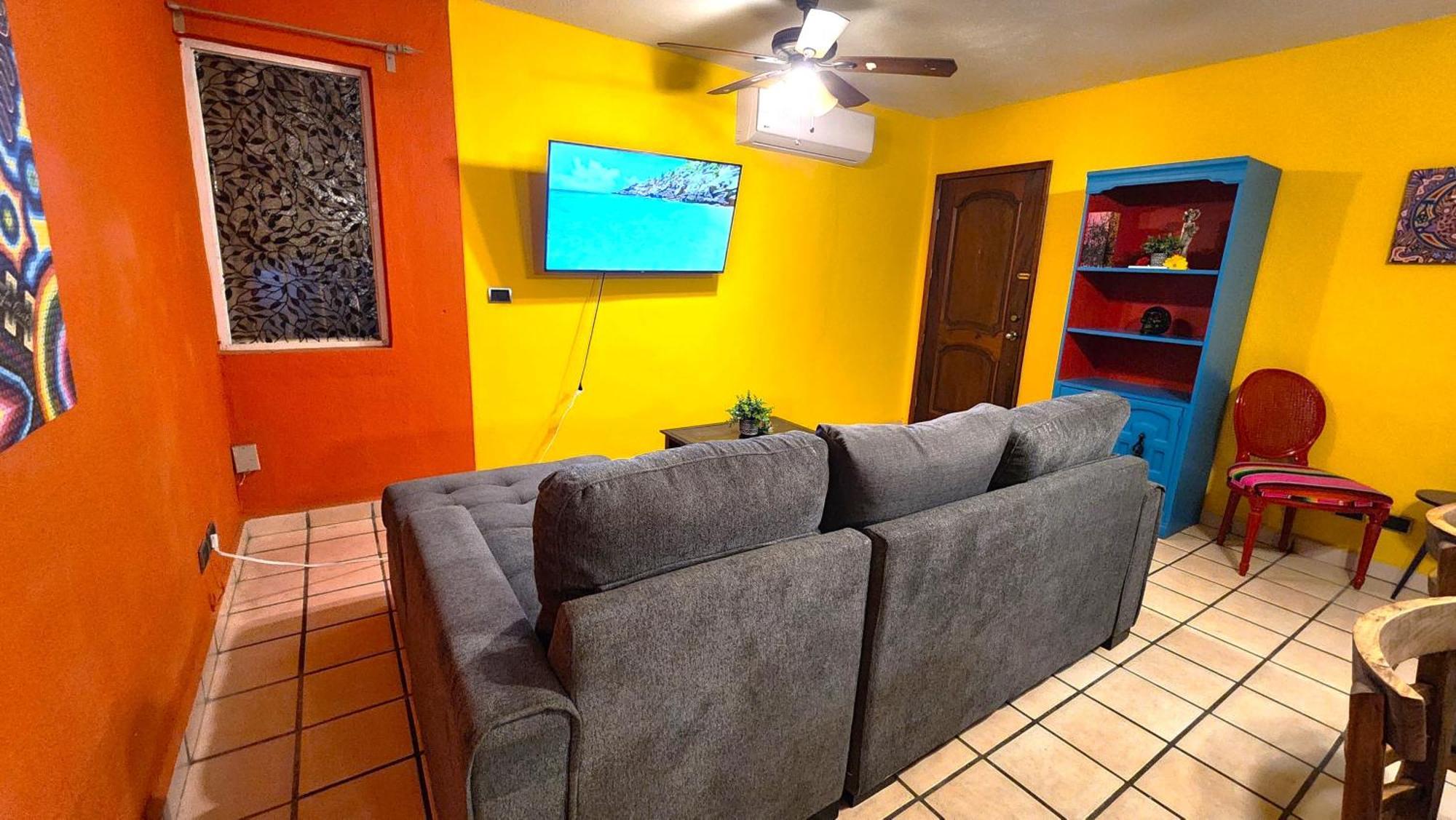 Casa Revolucion: 2br/2ba Casita Close To Downtown With Private Parking * Cabo San Lucas