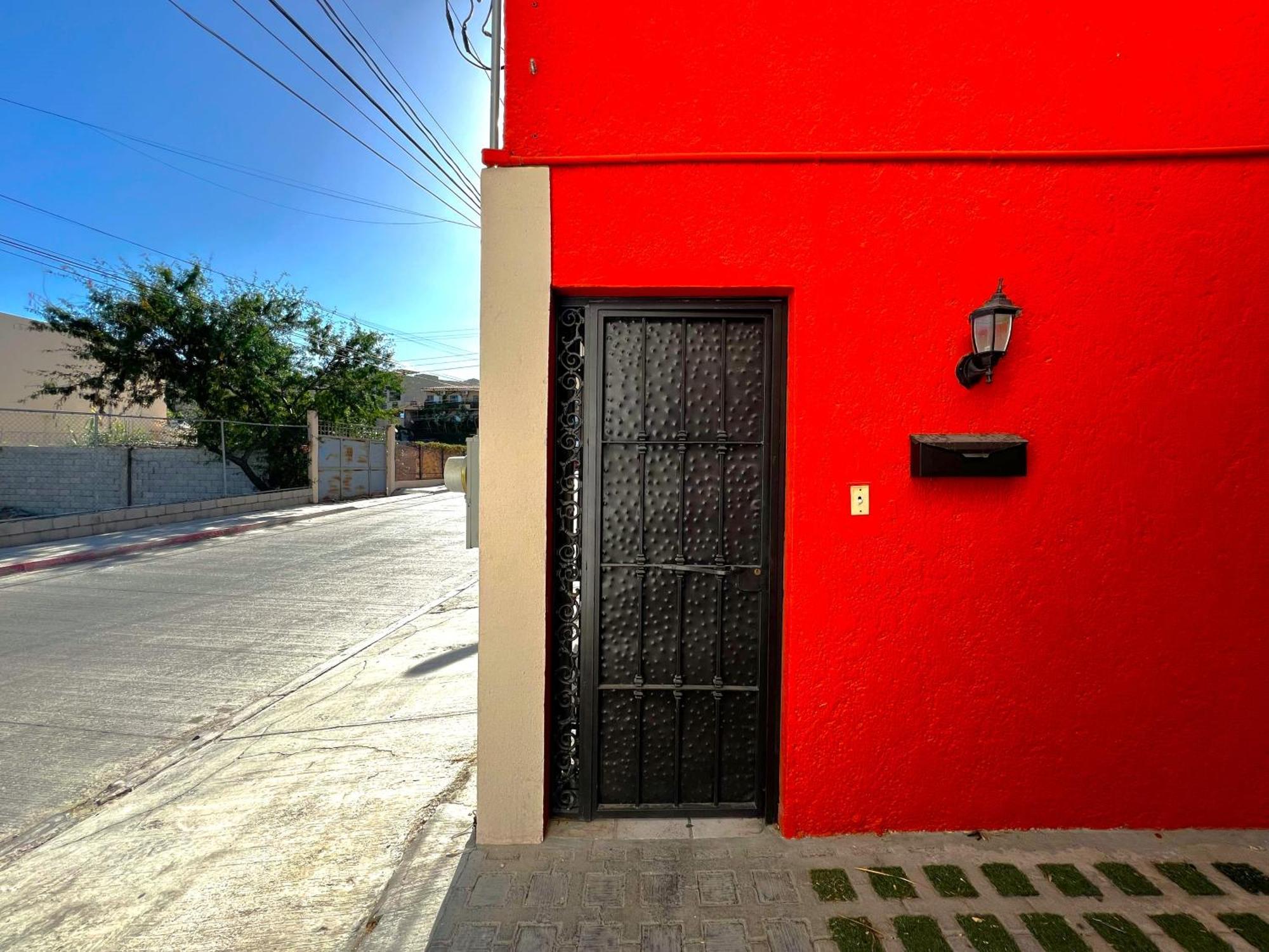 Apartment Casa Revolucion: 2br/2ba Casita Close To Downtown With Private Parking *