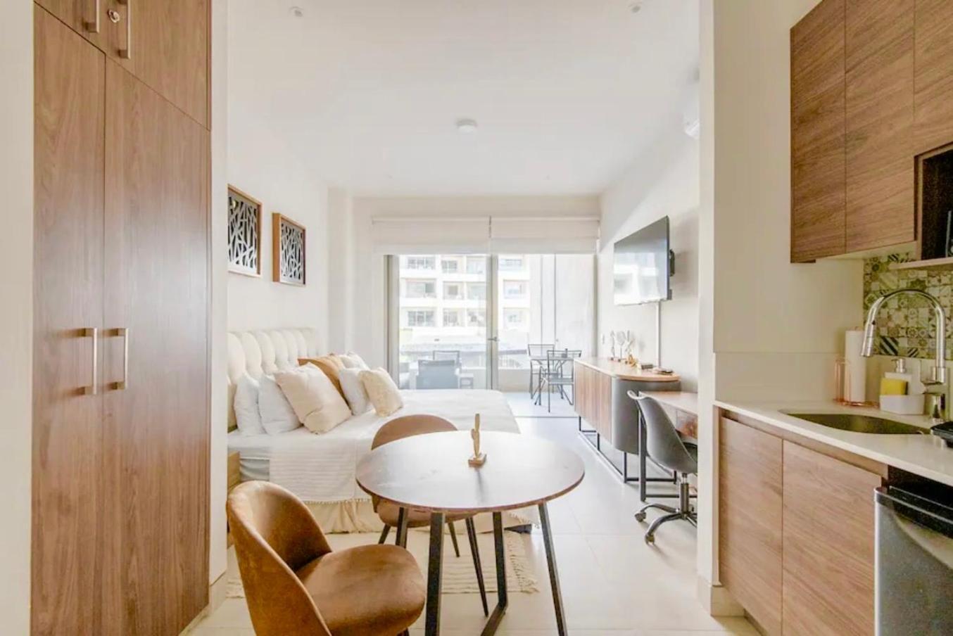 Loft Con Balcon Privado, Estacionamiento Gratis - Un Oasis En Cabos Apartamento