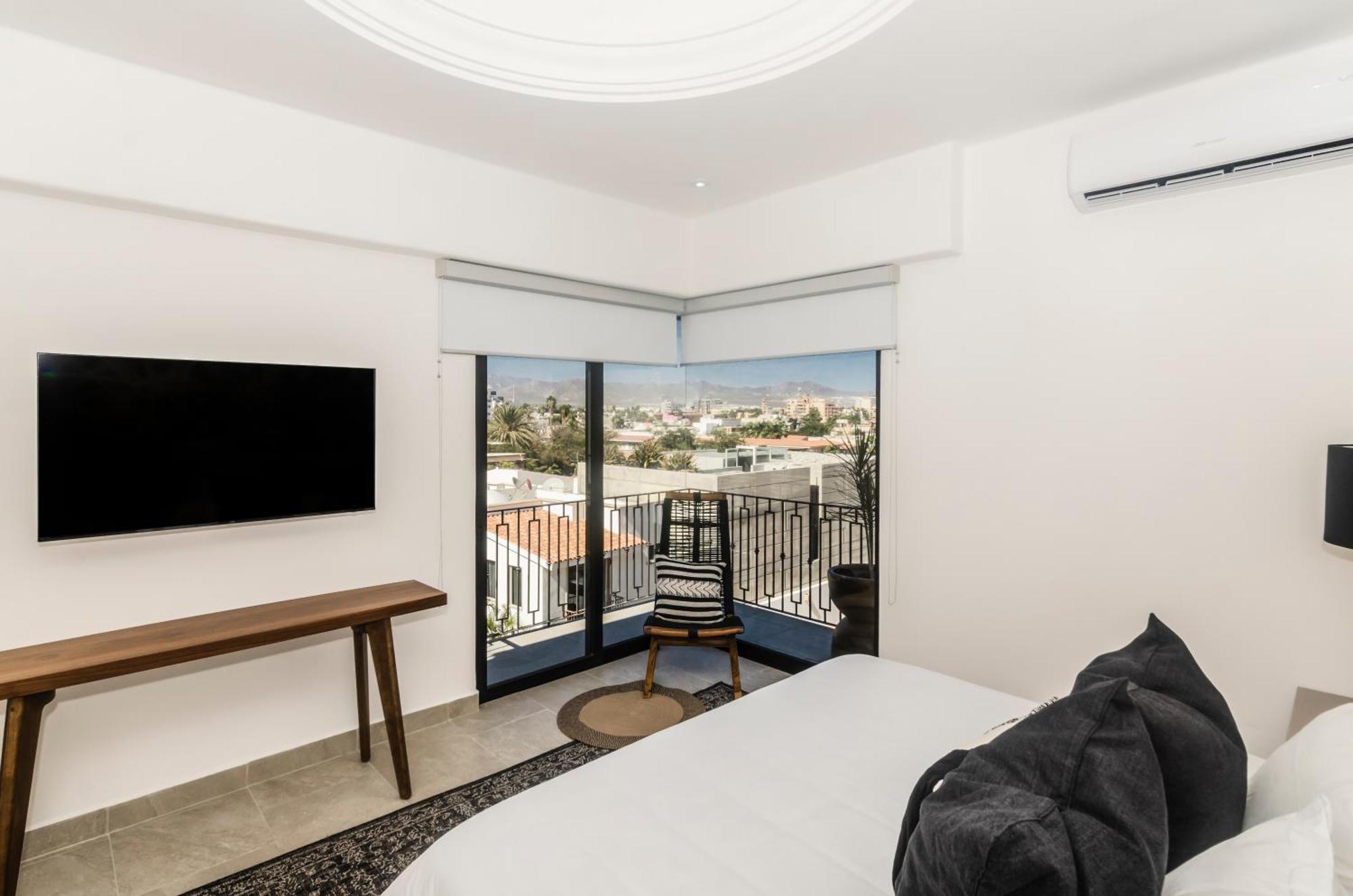 Holiday home Casa Gallo, Heated Pool, Exclusive & Great Location Cabo San Lucas