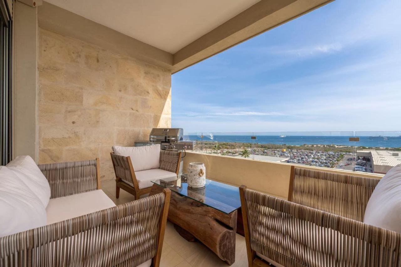 Spectacular New 2br With Bbq And Ocean Views *