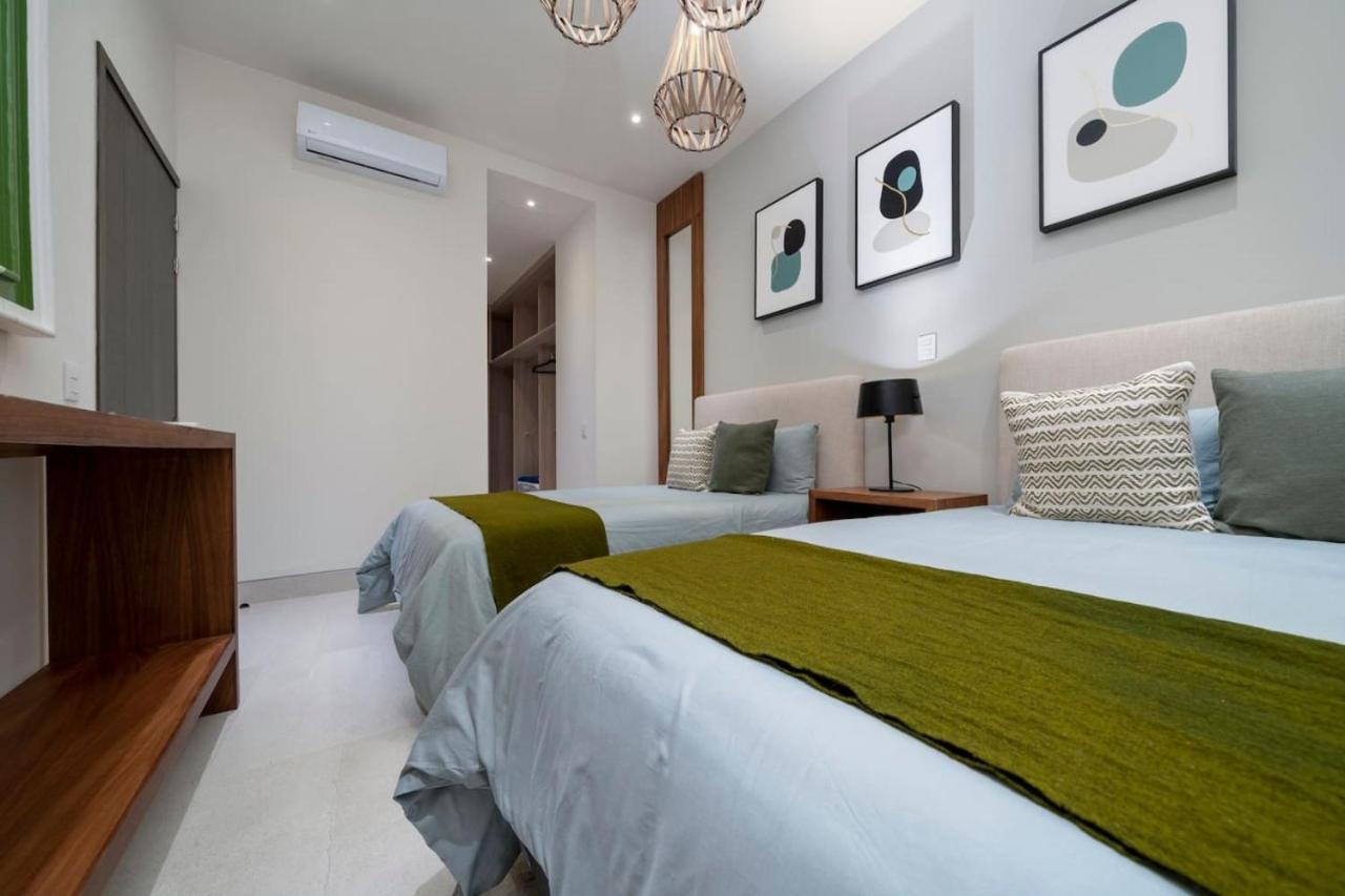 Wonderful 2br With Ocean And Arch Views