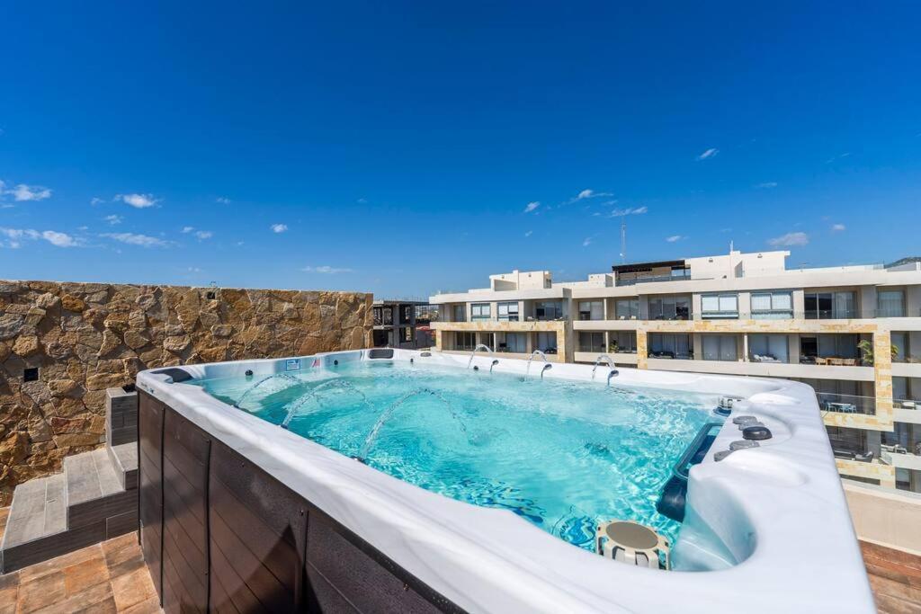Apartment Penthouse With Private Jacuzzi And 4 Bedrooms