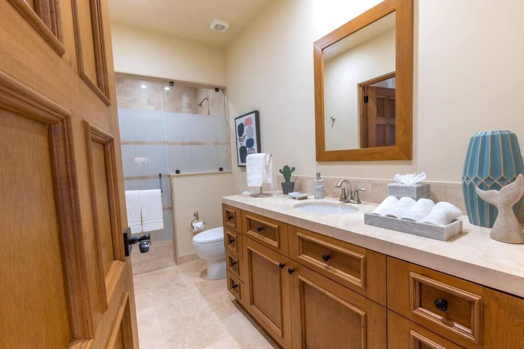 Apartment Breathtaking Ocean Views And Access Resorts! Cabo San Lucas