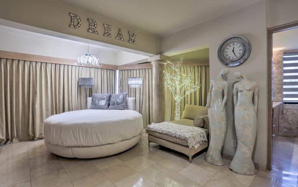 Unit 135 - Beachfront Heaven Ocean Front At Terrasol Cabo San Lucas
