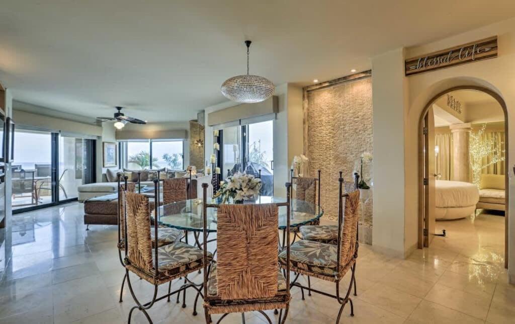 Holiday home Unit 135 - Beachfront Heaven Ocean Front At Terrasol