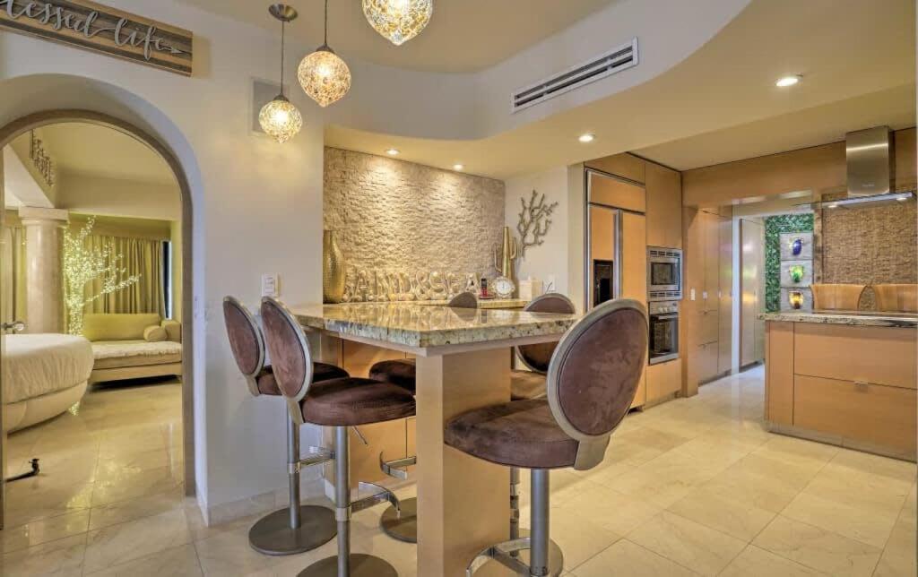 Holiday home Unit 135 - Beachfront Heaven Ocean Front At Terrasol *