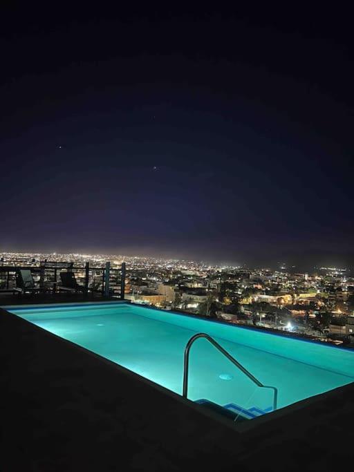 Ocean Views 1-bdrm W-pool Apartment *
