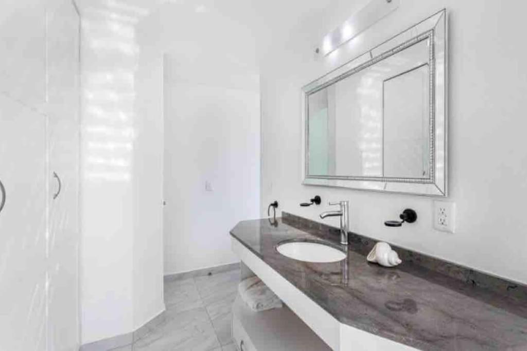 Apartment Ocean Views 1-bdrm W-pool *