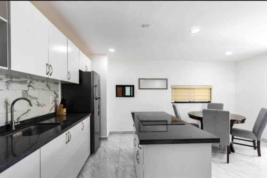 Ocean Views 1-bdrm W-pool Apartment Cabo San Lucas