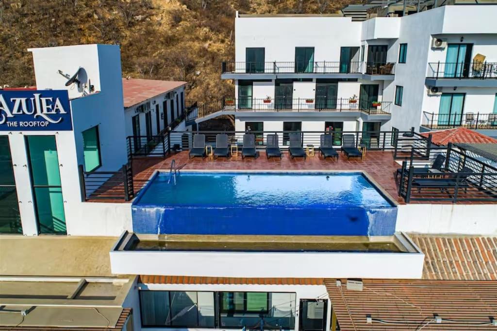 Ocean Views 1-bdrm W-pool Apartment