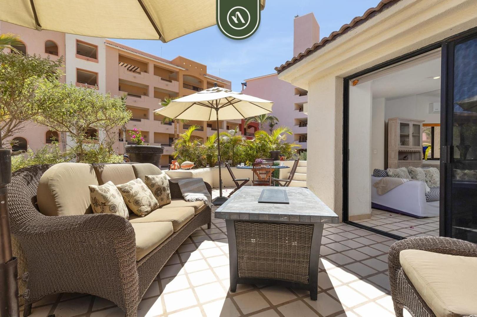 Apartment Oceafront 2 Bedroom - Pool - King Beds 3x